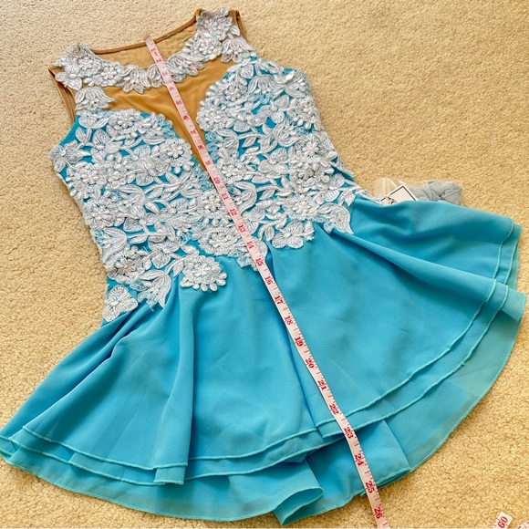 New Figure Skating Dress Size 14 (11~13T) - Picture 3 of 6